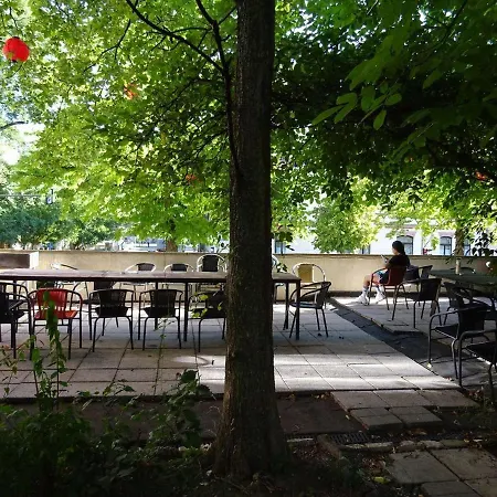 Familienzimmer-im-hummel-hostel