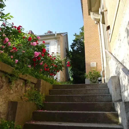 Familienzimmer-im-hummel-hostel *